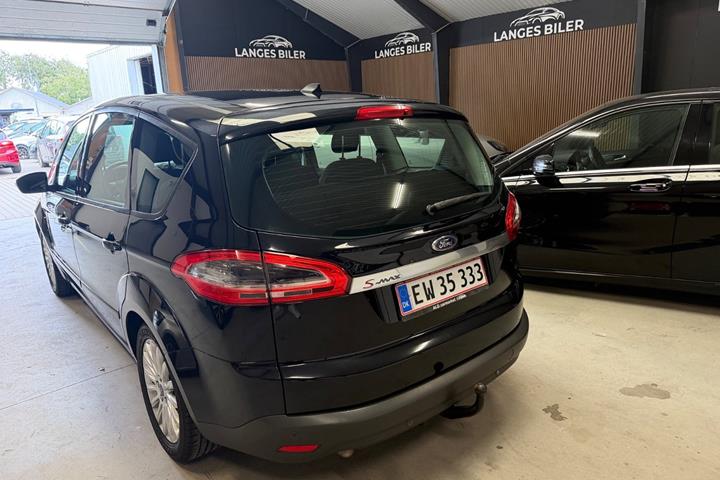 Sort Ford S-MAX fra 2012