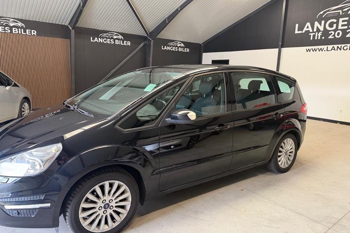 Sort Ford S-MAX fra 2012