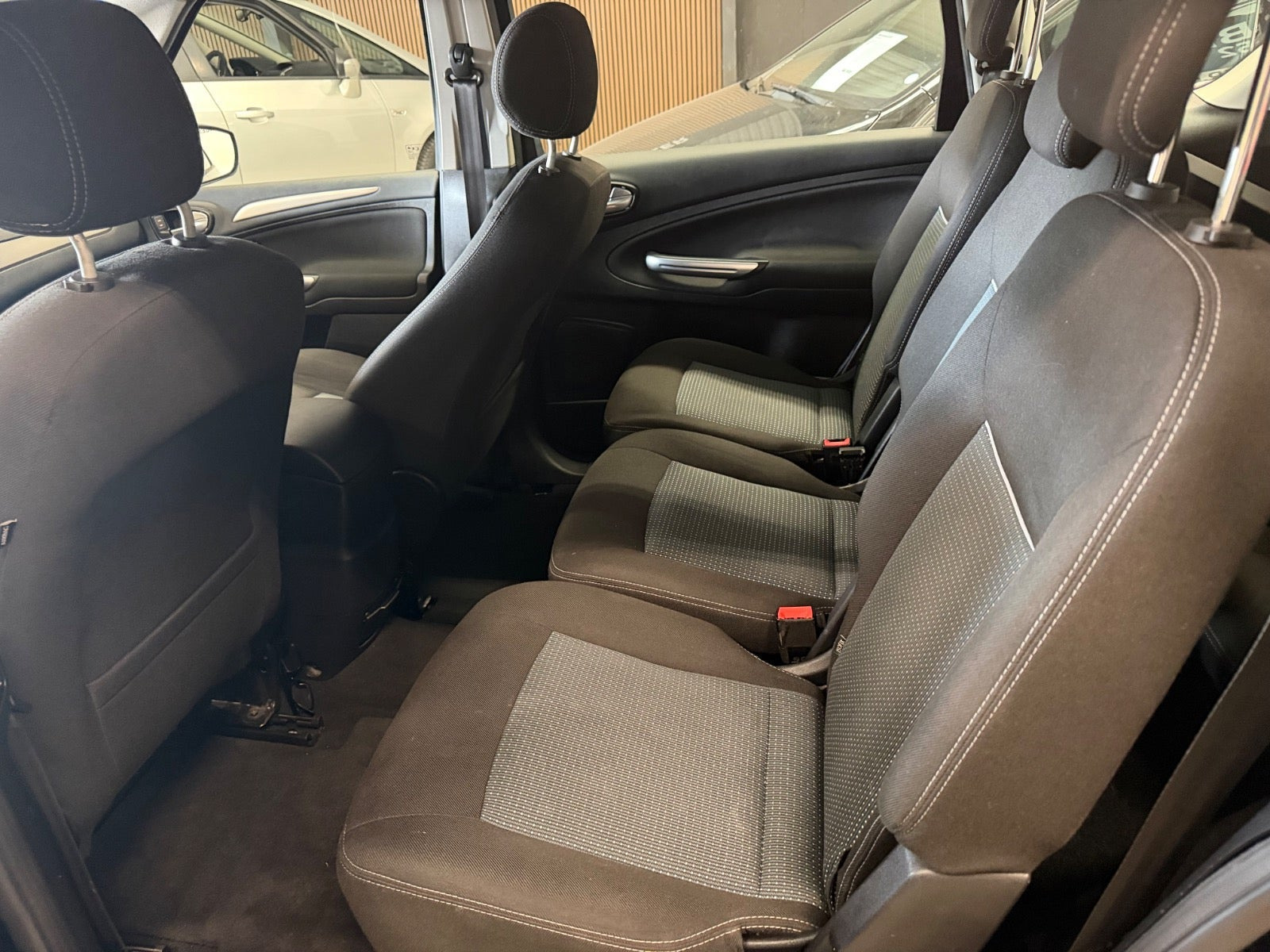 Sort Ford S-MAX fra 2012
