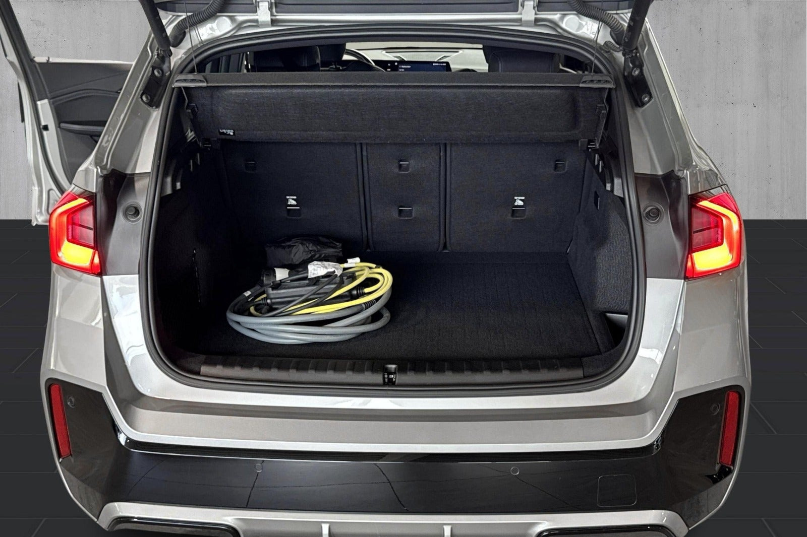 Sølv BMW X1 fra 2023