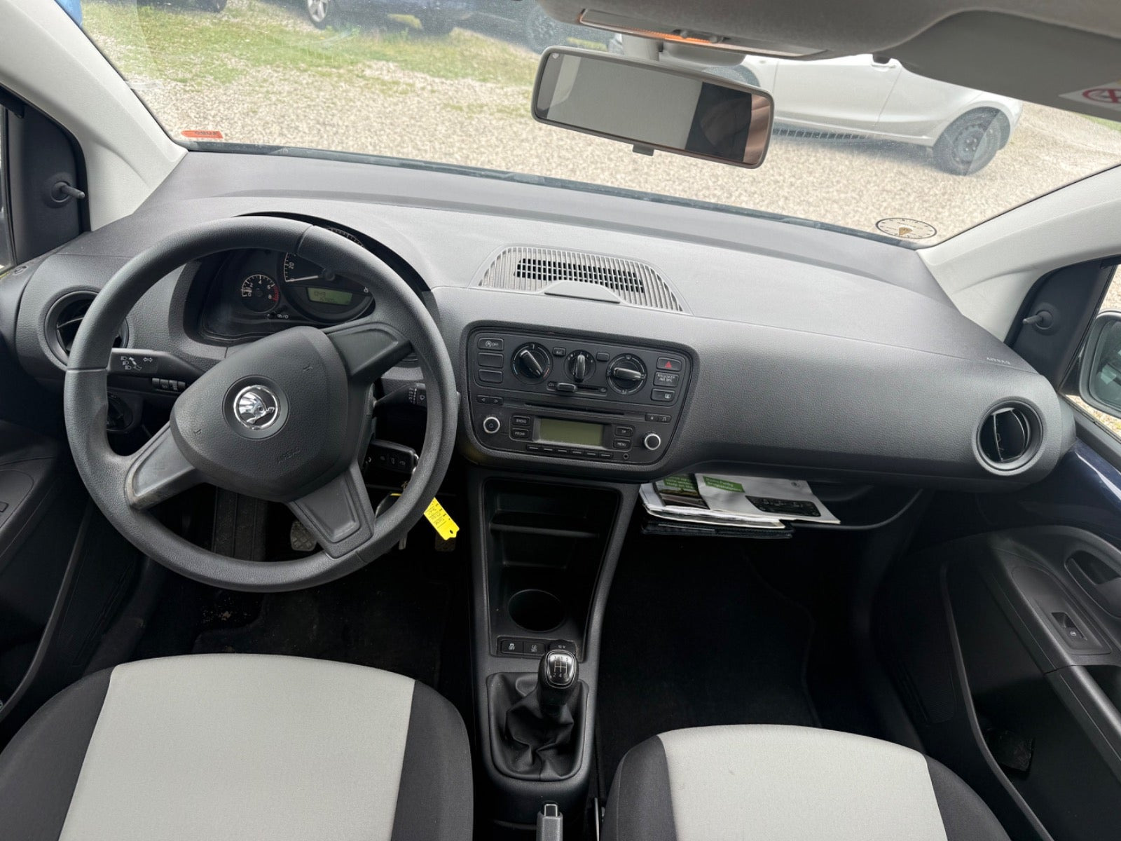 Blå Skoda Citigo fra 2015