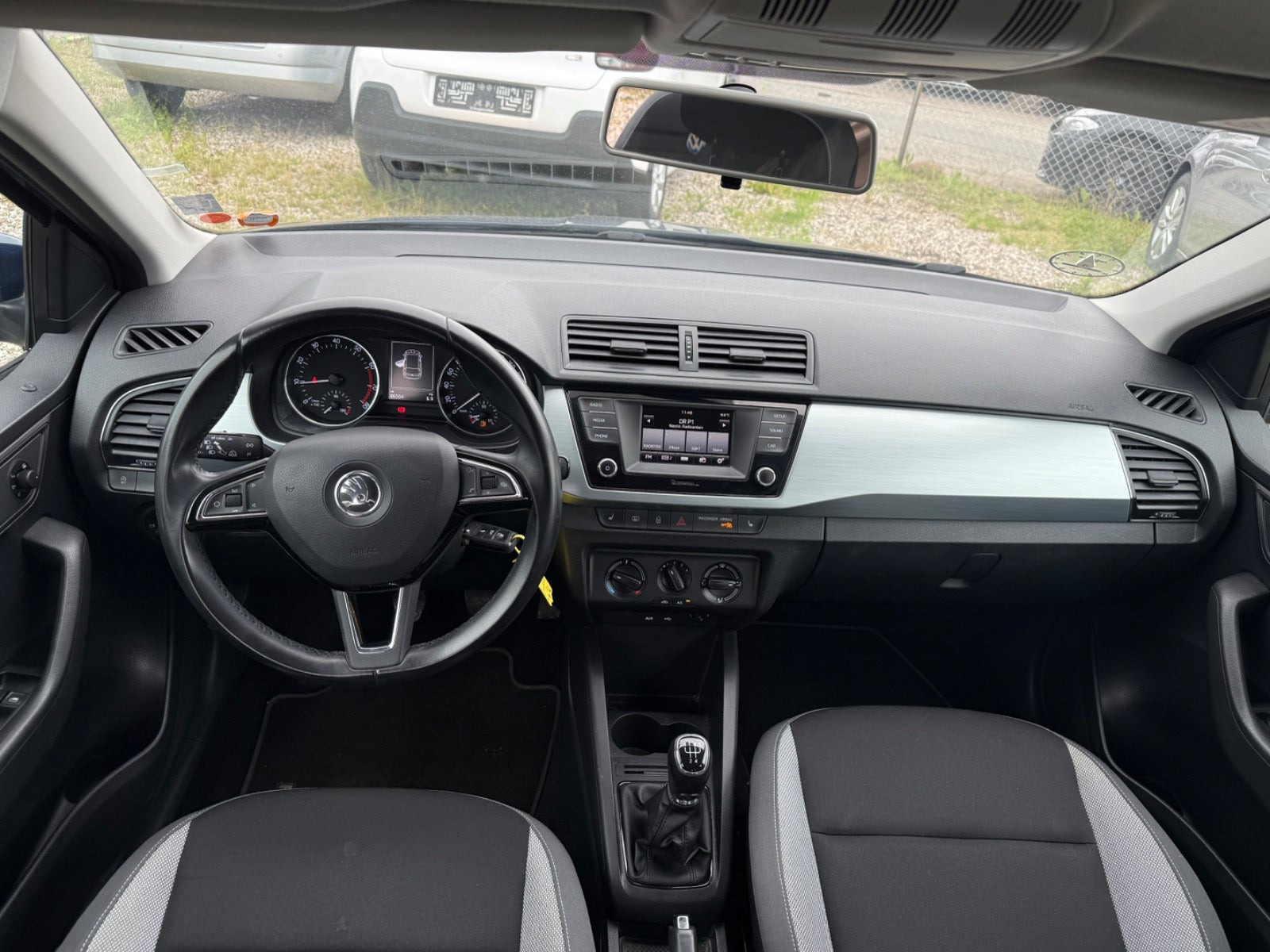 Blå Skoda Fabia fra 2015