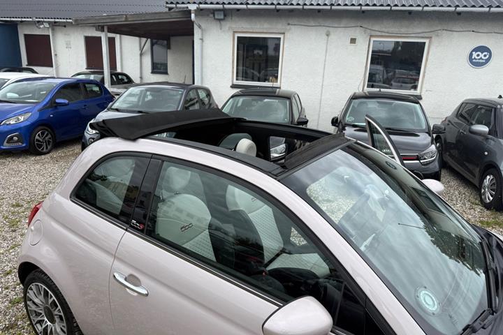 Pink Fiat 500C fra 2020