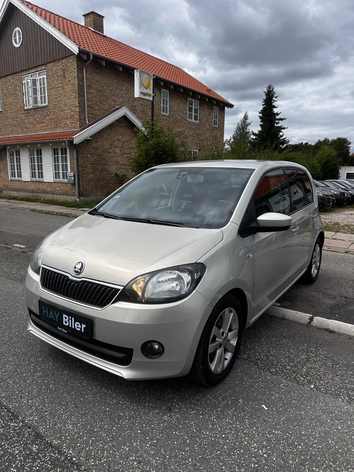 Orange Skoda Citigo fra 2013