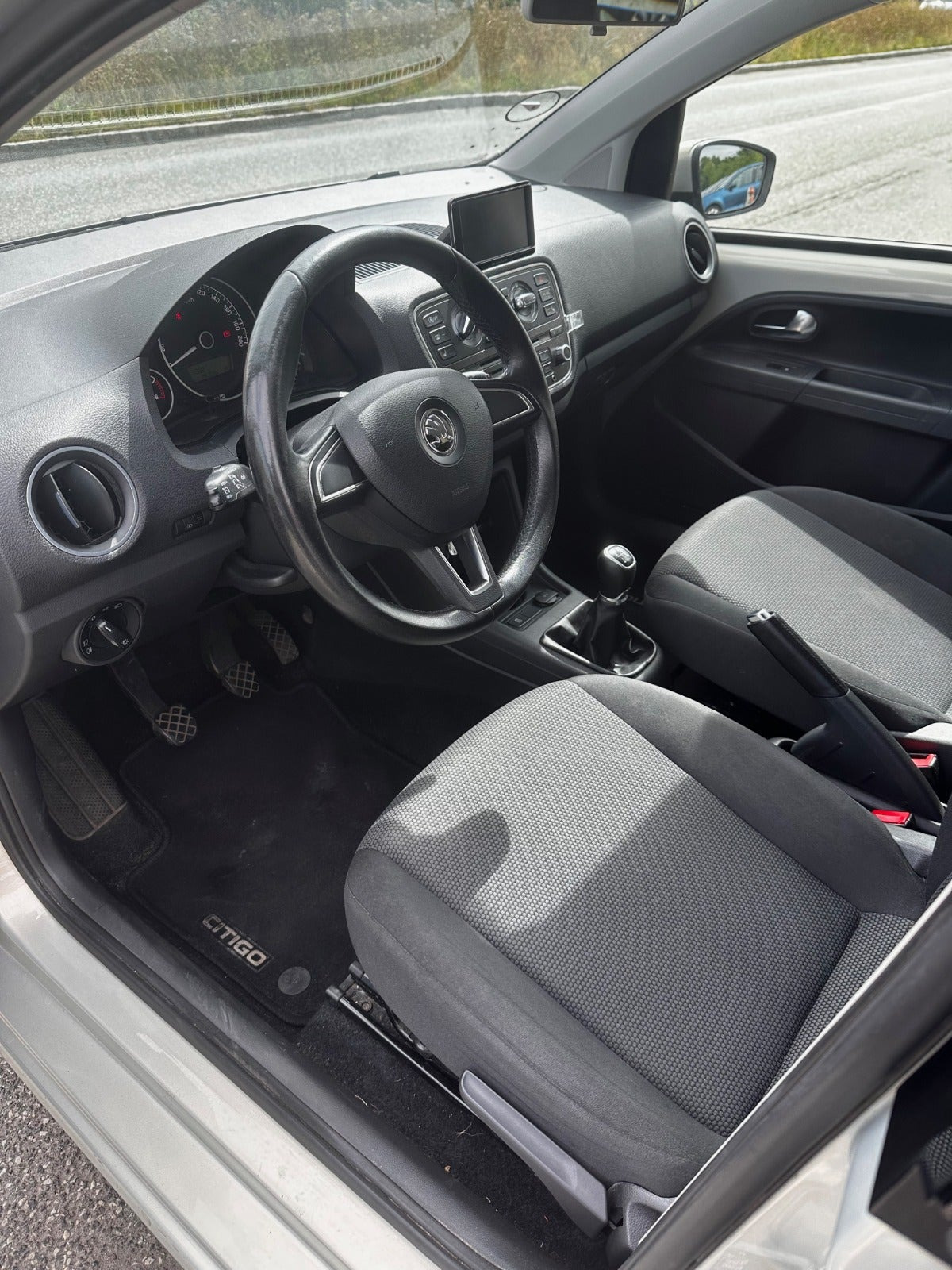 Orange Skoda Citigo fra 2013