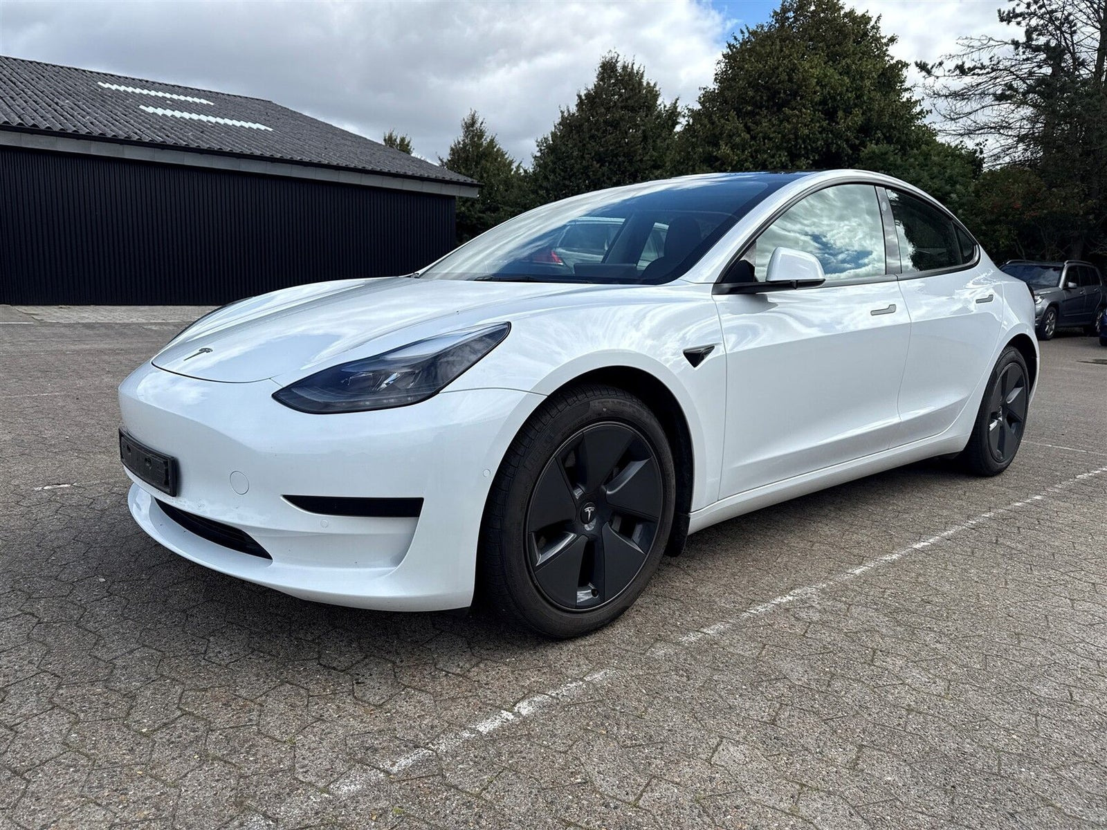 Tesla Model 3 Standard Range+ RWD