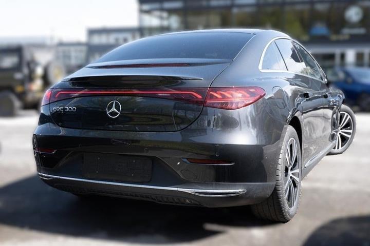 undefined Mercedes EQE300 fra 2025