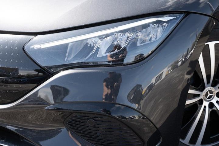 undefined Mercedes EQE300 fra 2025
