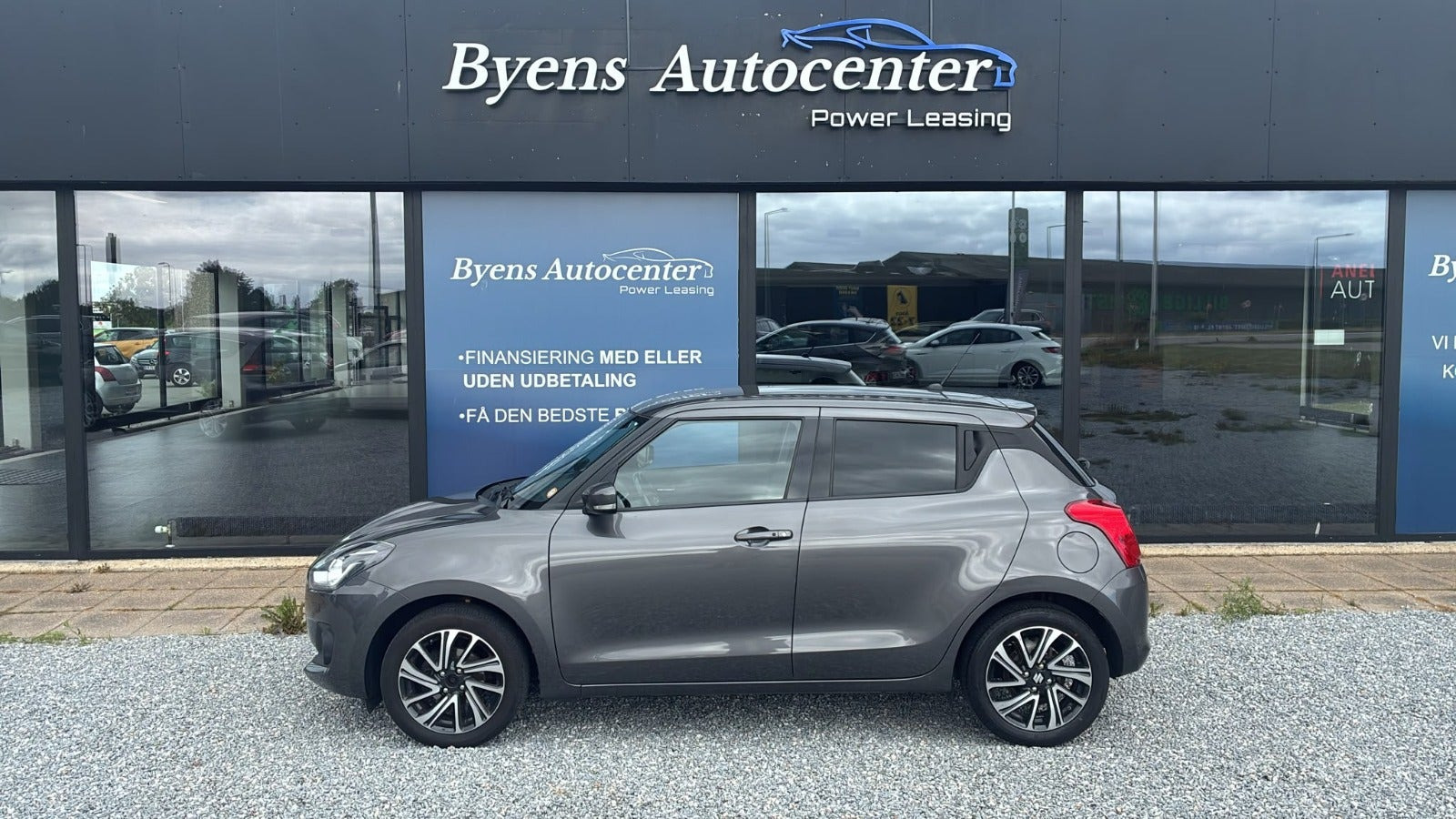 Grå Suzuki Swift fra 2020
