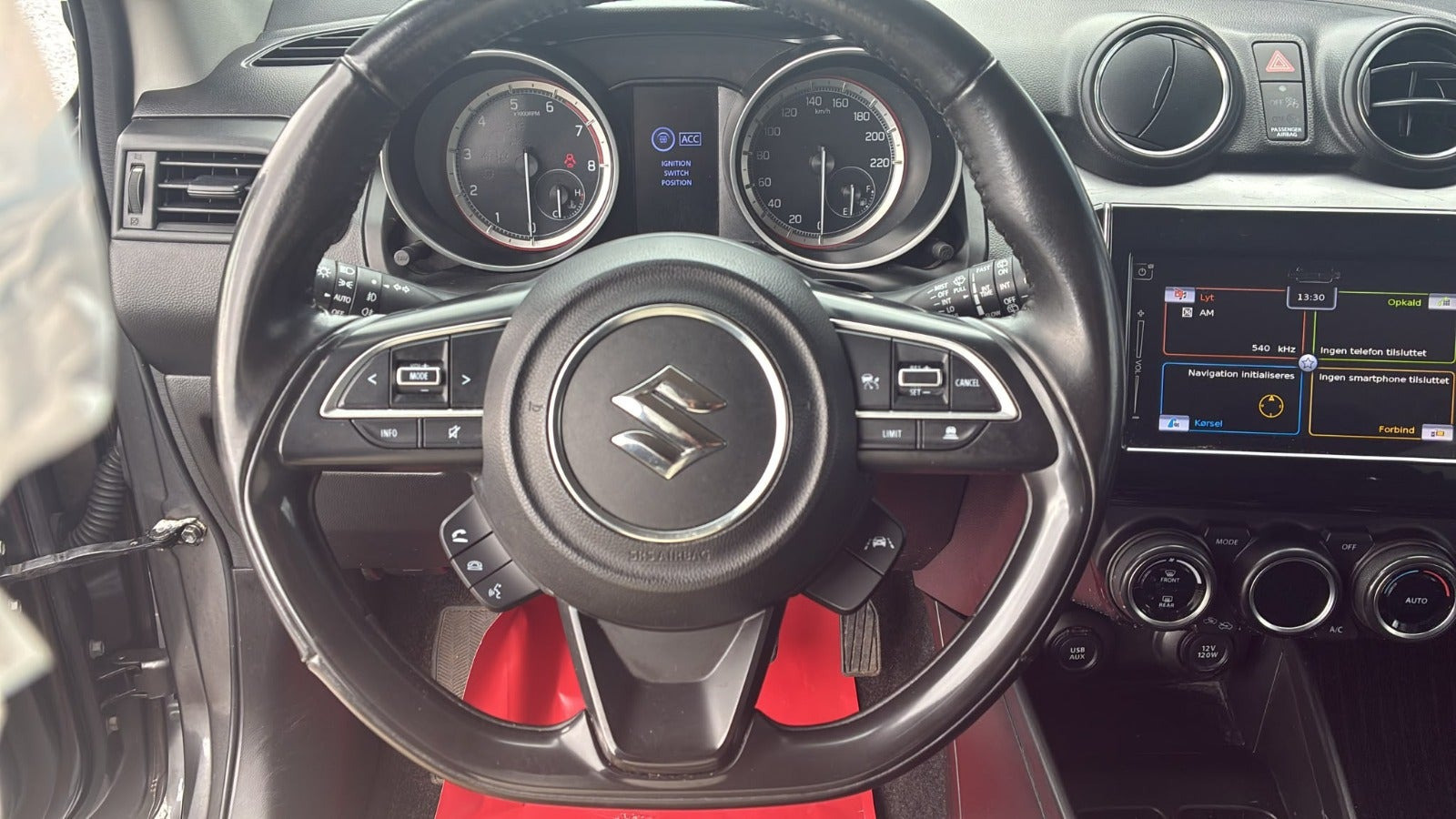 Grå Suzuki Swift fra 2020