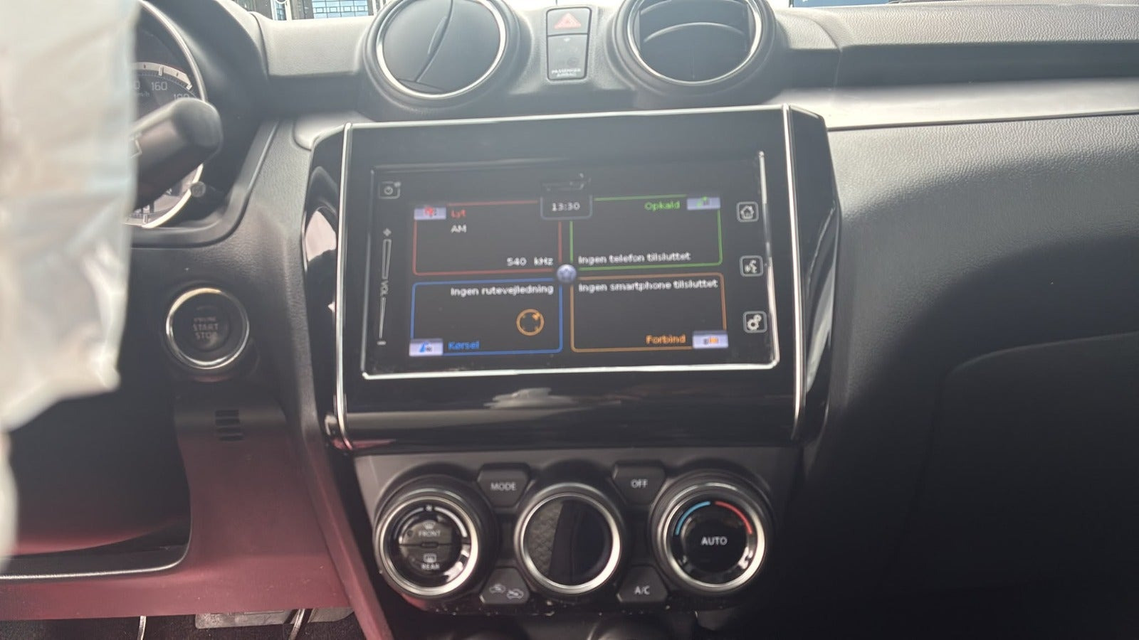 Grå Suzuki Swift fra 2020