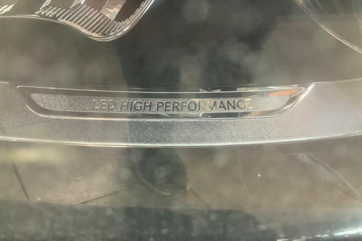Grå Mercedes C220 d fra 2016