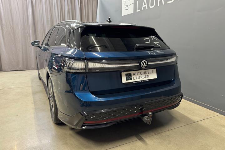 Blå VW ID.7 fra 2025