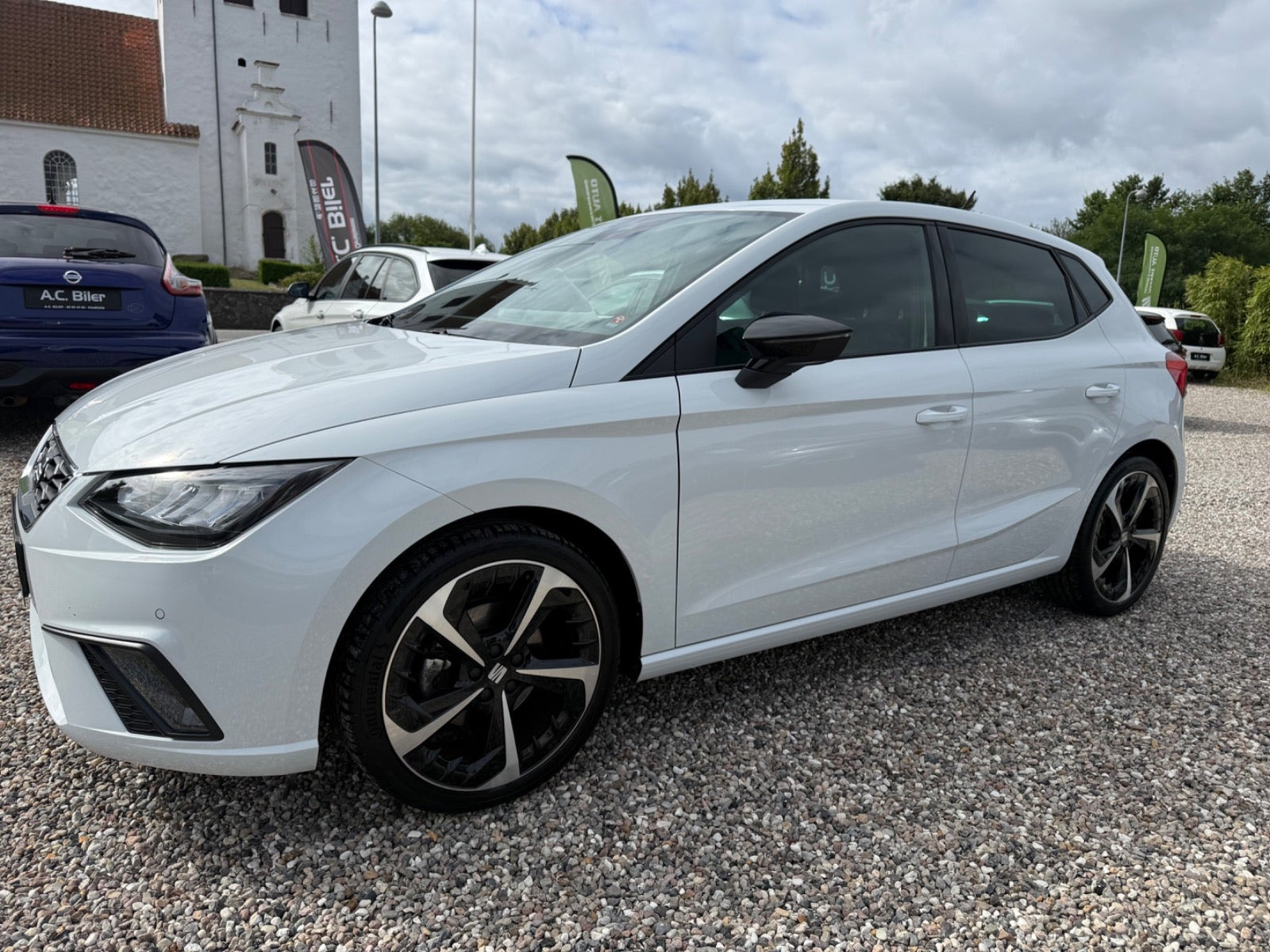 Hvid Seat Ibiza fra 2025