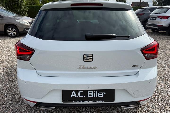 Hvid Seat Ibiza fra 2025
