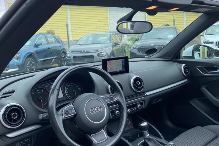 Hvid Audi A3 fra 2015