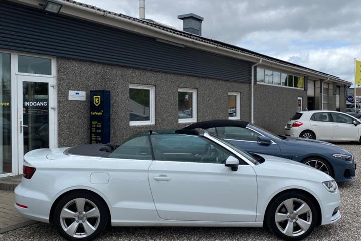 Hvid Audi A3 fra 2015