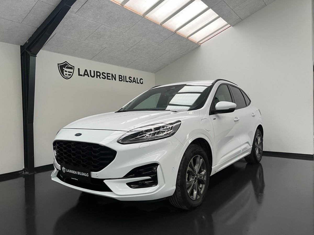 Hvid Ford Kuga fra 2021