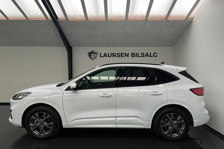 Hvid Ford Kuga fra 2021