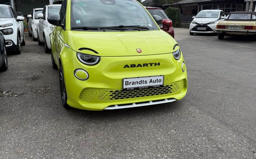 Abarth 500e Scorpionissima
