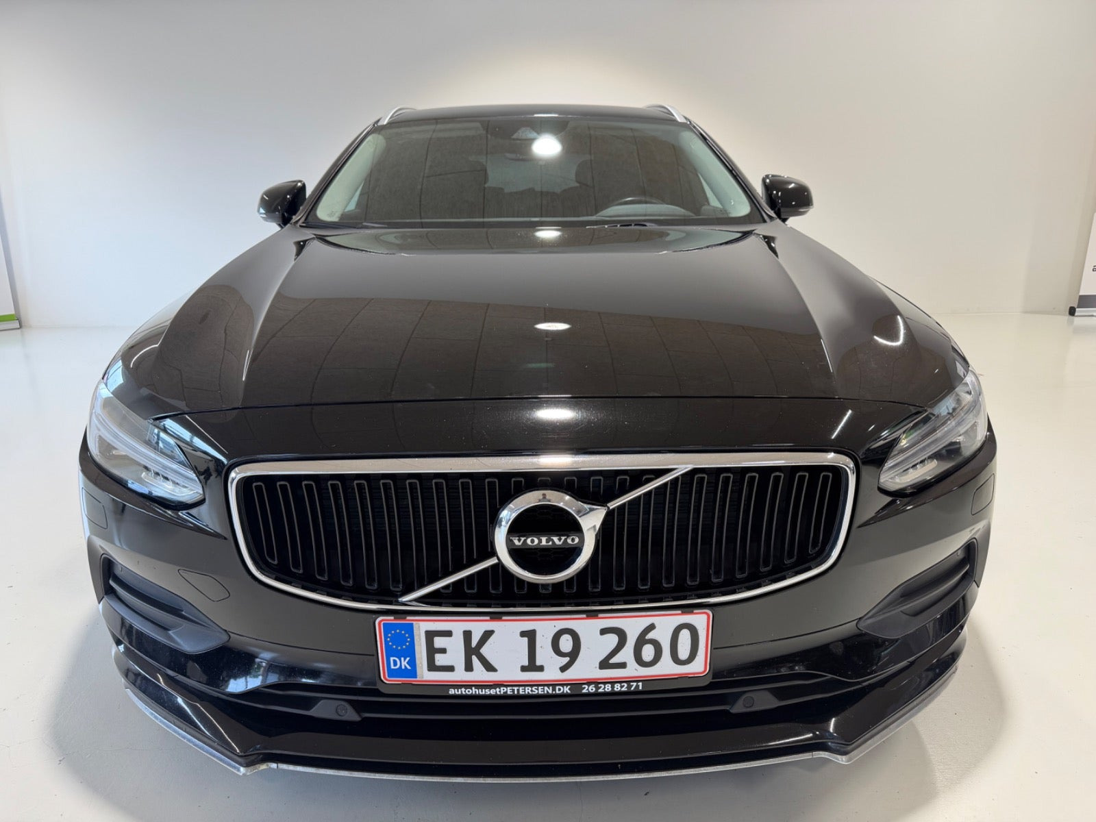 Sort Volvo V90 fra 2020