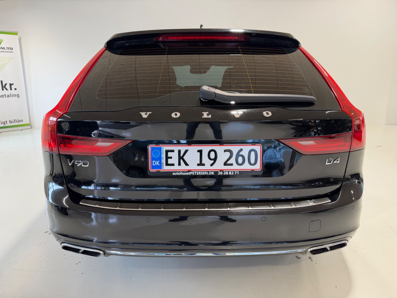 Sort Volvo V90 fra 2020
