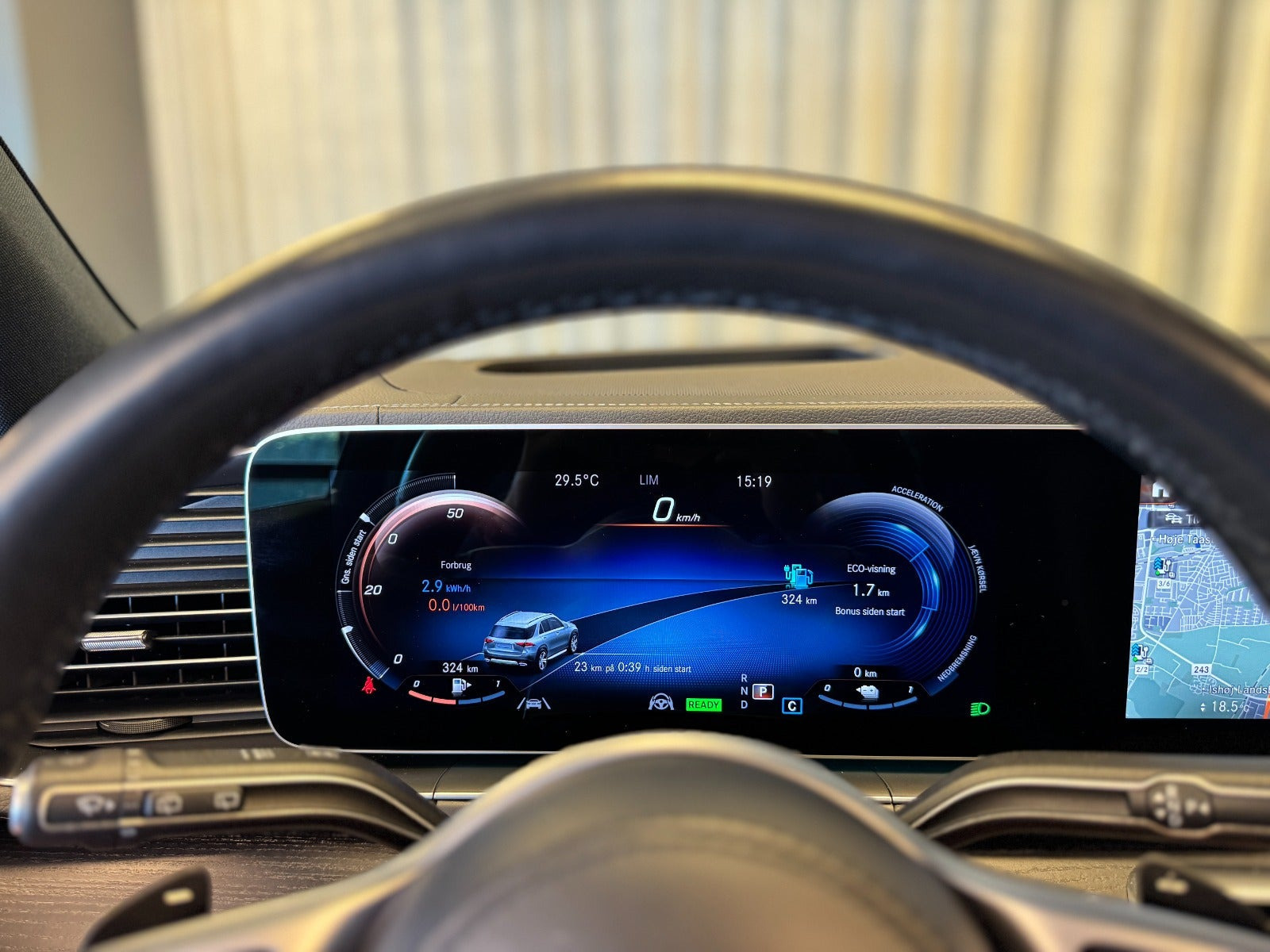 Sort Mercedes GLE350 de fra 2021