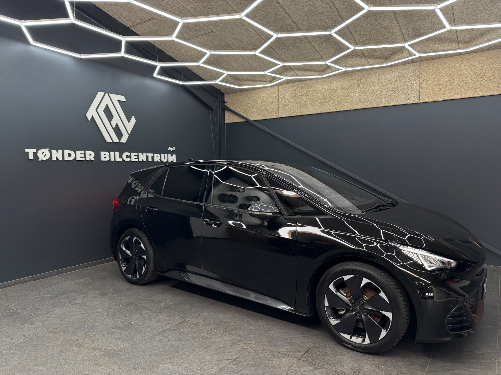 Sort Cupra Born fra 2026