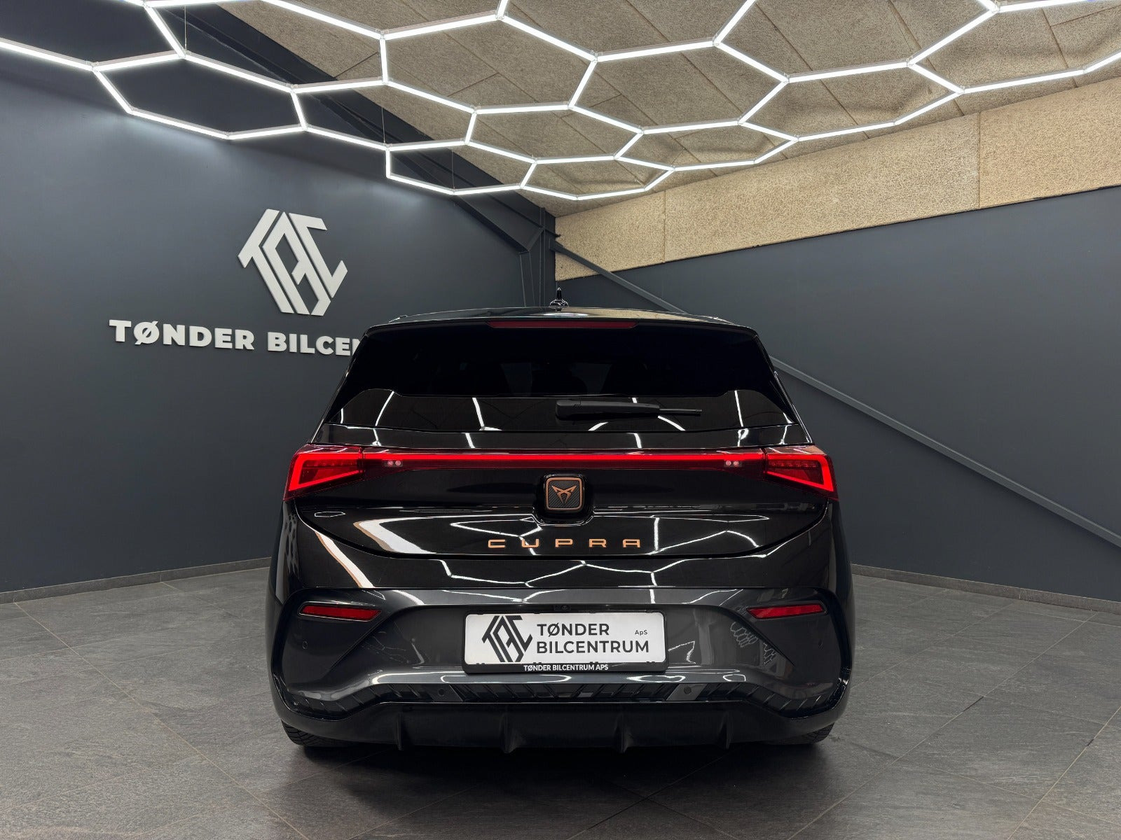 Sort Cupra Born fra 2026