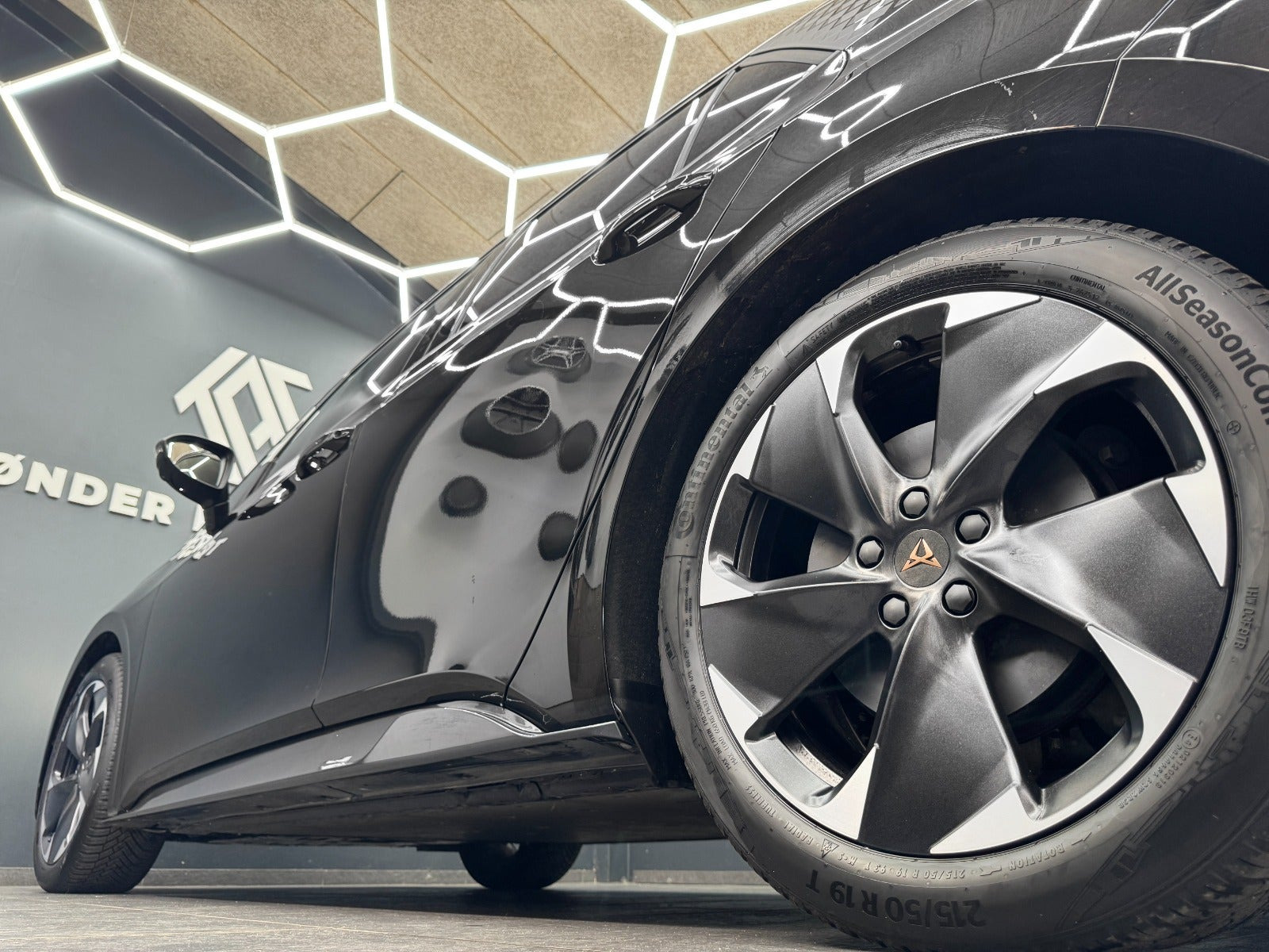Sort Cupra Born fra 2026