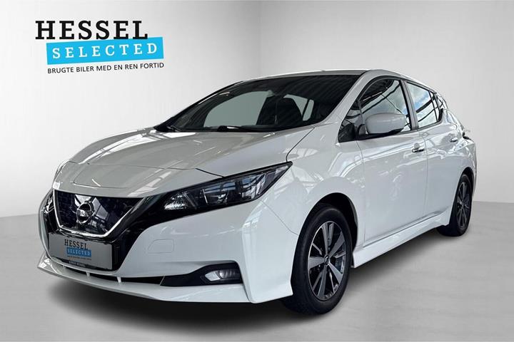 Hvid Nissan Leaf fra 2022