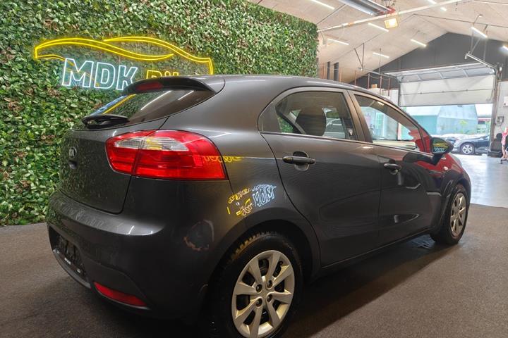 undefined Kia Rio fra 2013