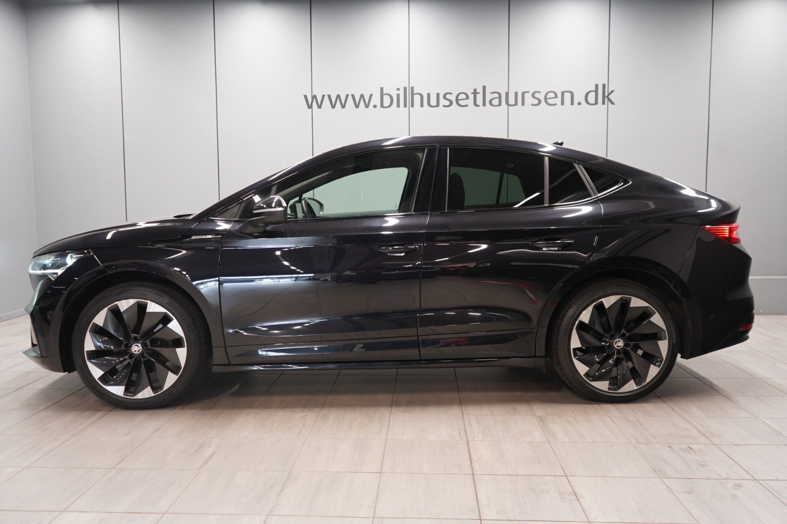 Sort Skoda Enyaq fra 2023