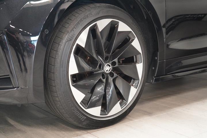 Sort Skoda Enyaq fra 2023