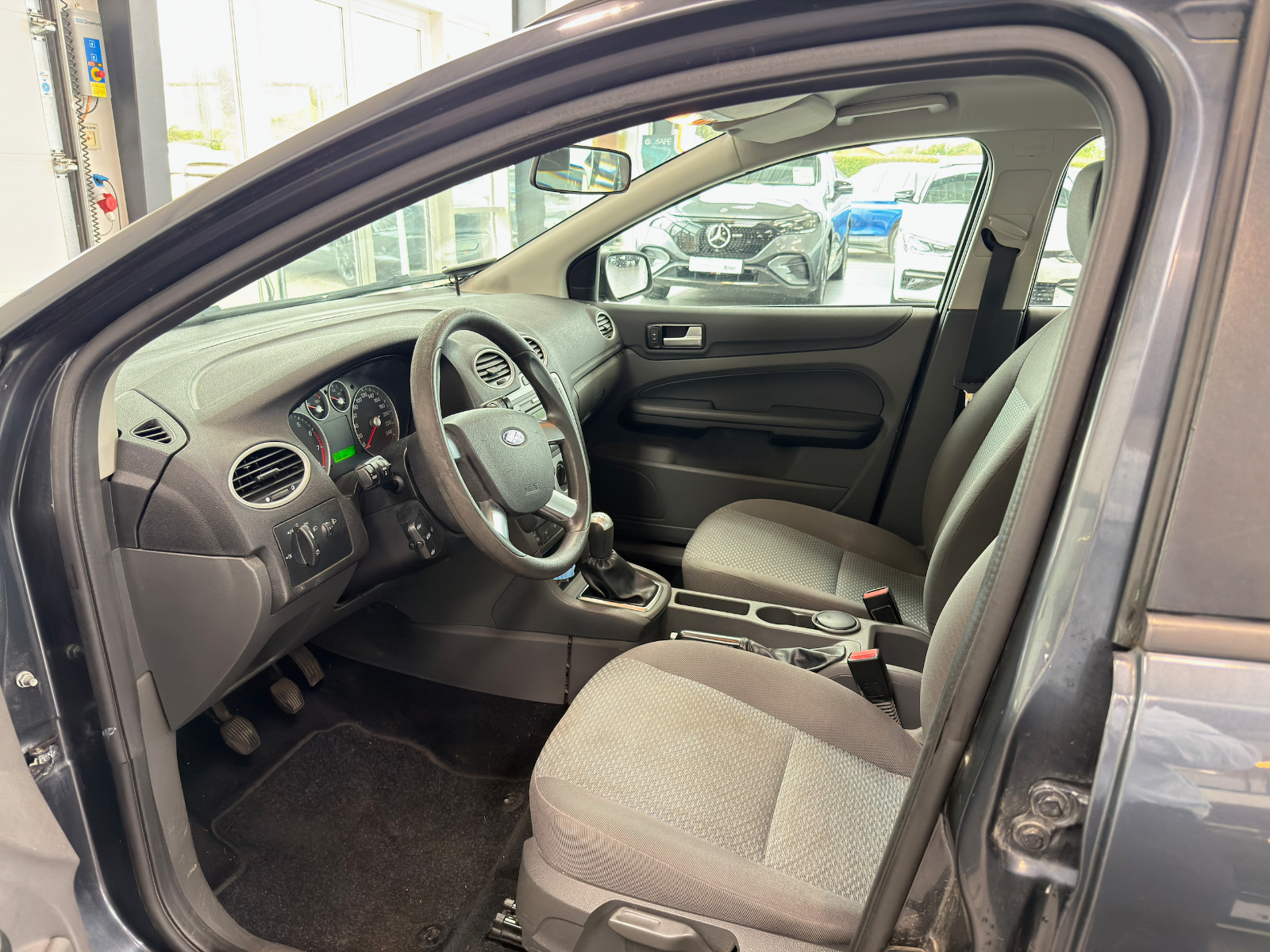 Blå Ford Focus fra 2006
