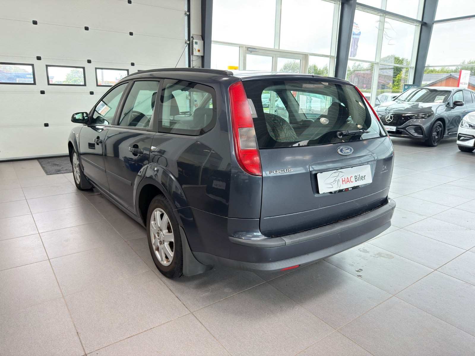 Blå Ford Focus fra 2006