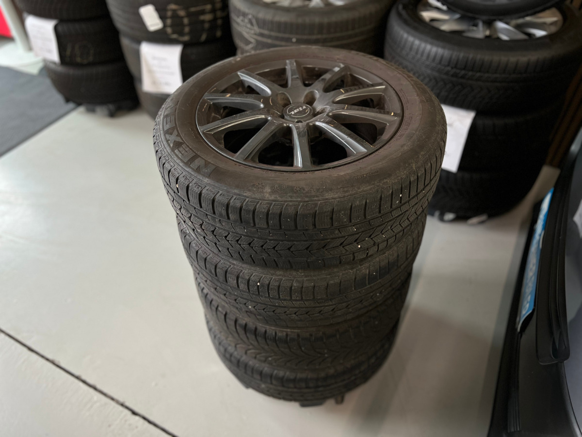 Hvid Nissan Qashqai+2 fra 2012