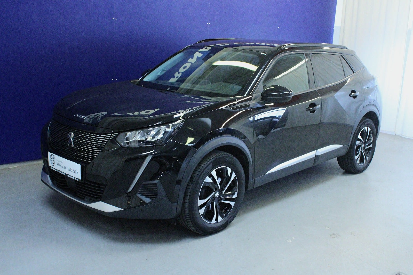Sort Peugeot 2008 fra 2020