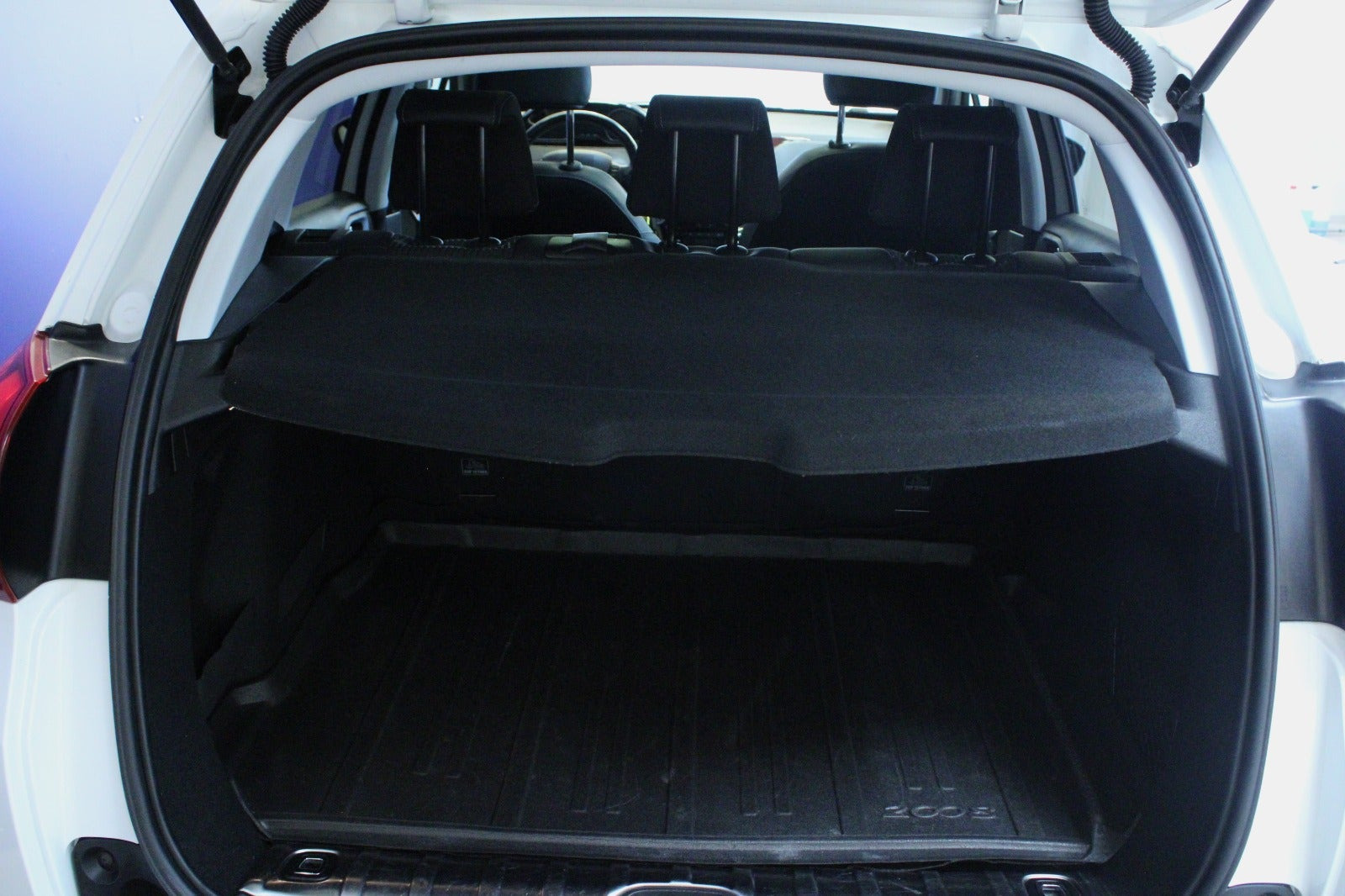 Hvid Peugeot 2008 fra 2018
