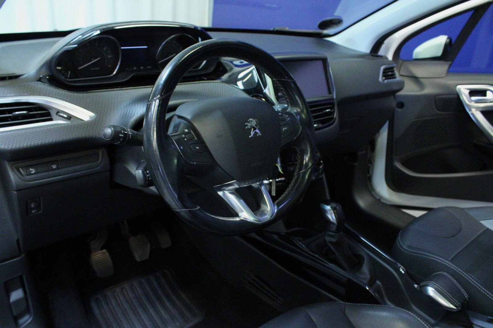 Hvid Peugeot 2008 fra 2018