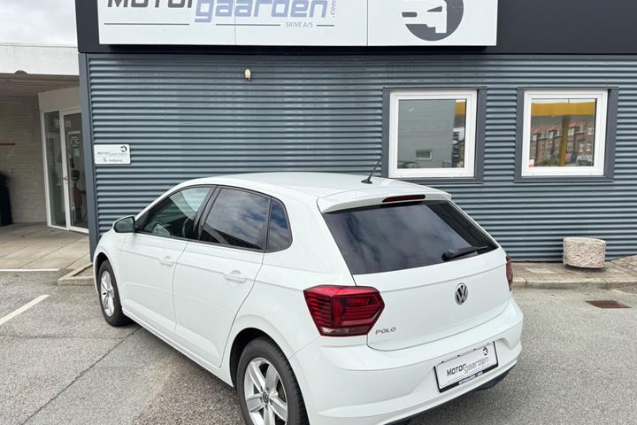 Hvid VW Polo fra 2020