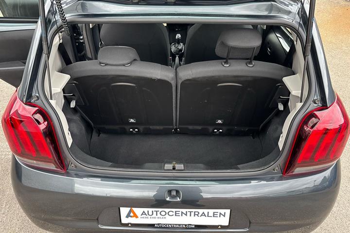 Sort Peugeot e-3008 fra 2024
