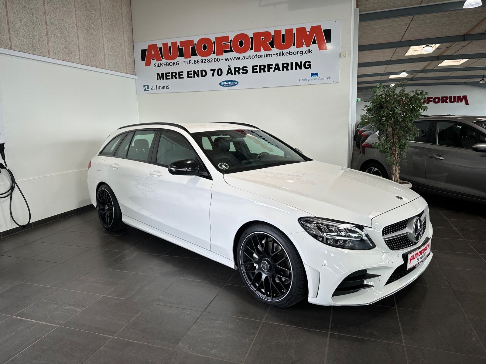 Mercedes C220 d 2,0 AMG Line stc. aut.