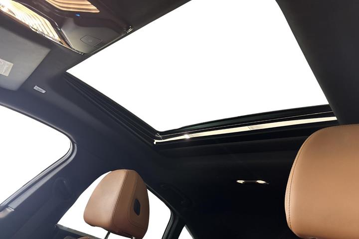 Sort BMW i4 fra 2023