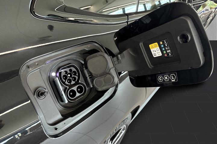 Sort BMW i4 fra 2023