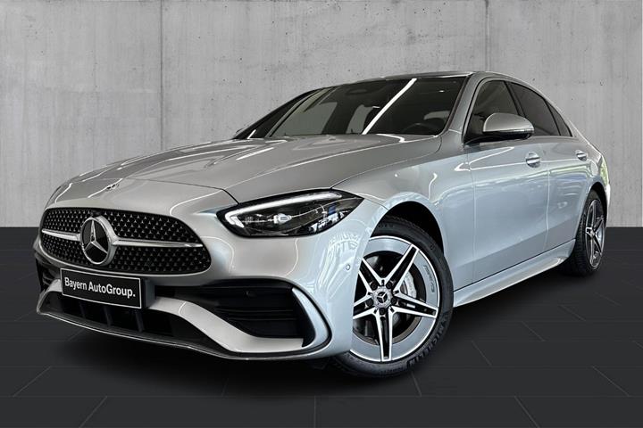 Sølv Mercedes C300 e fra 2023