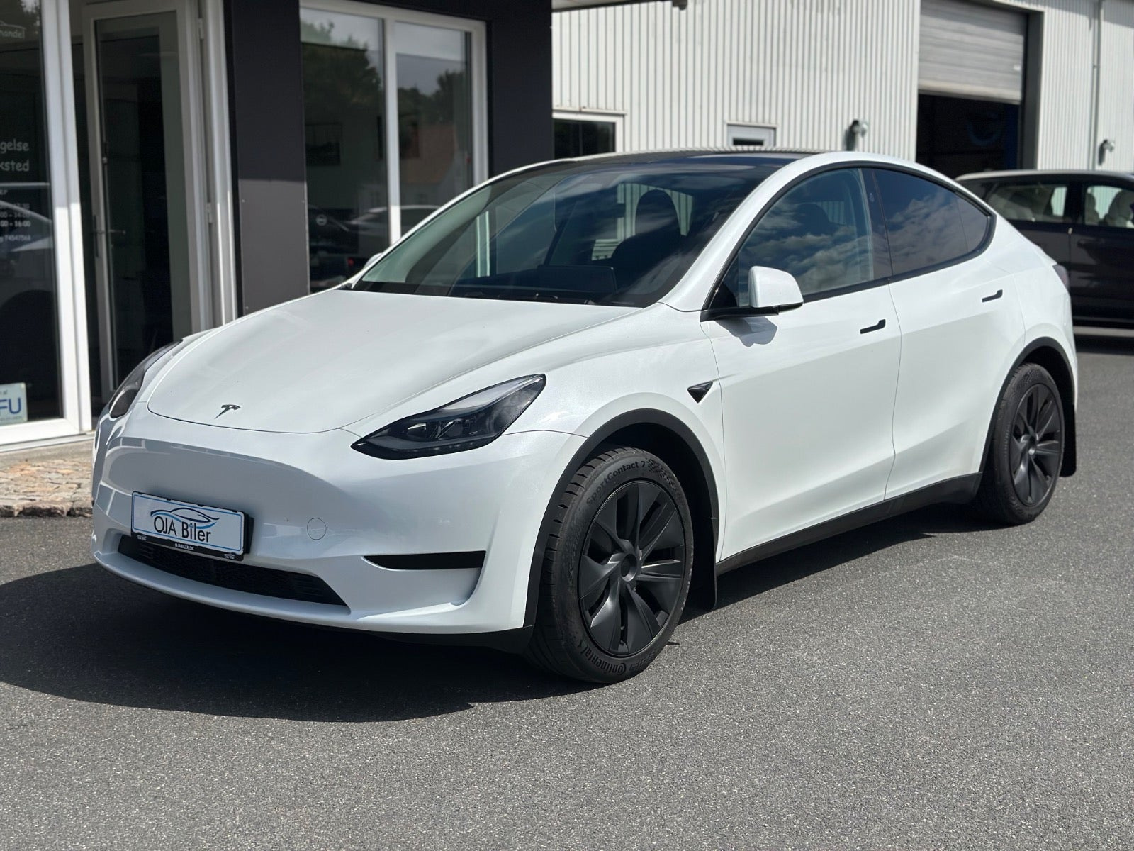 Tesla Model Y Long Range RWD