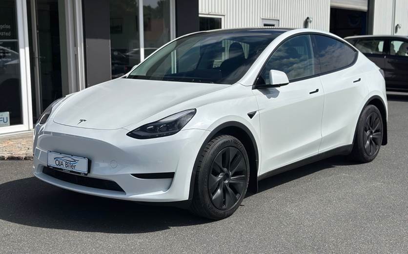 Tesla Model Y Long Range RWD