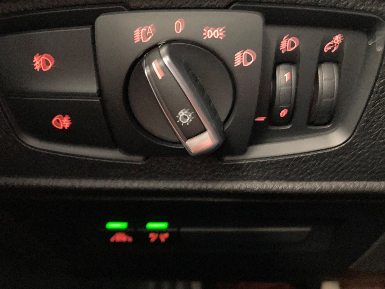 Blå BMW 220d fra 2016