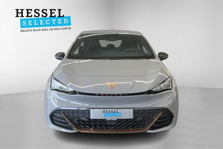 Grå Cupra Born fra 2024